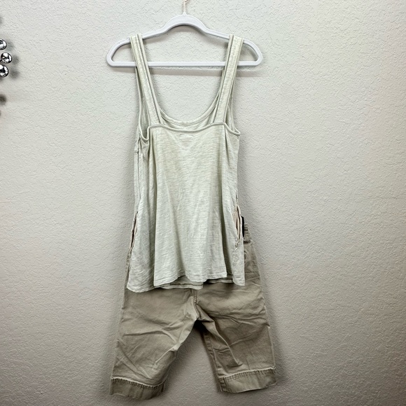 FREE PEOPLE TANK (XS) & MOSSIMO CARGO SHORTS (size 1) DISTRESSED SUMMER BUNDLE - Picture 6 of 9
